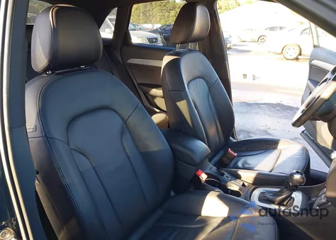 2018 Audi Q3 2.0T Premium/2.0T Sport Premium из США, поврежденный, VIN WA1BCCFS5JR016468